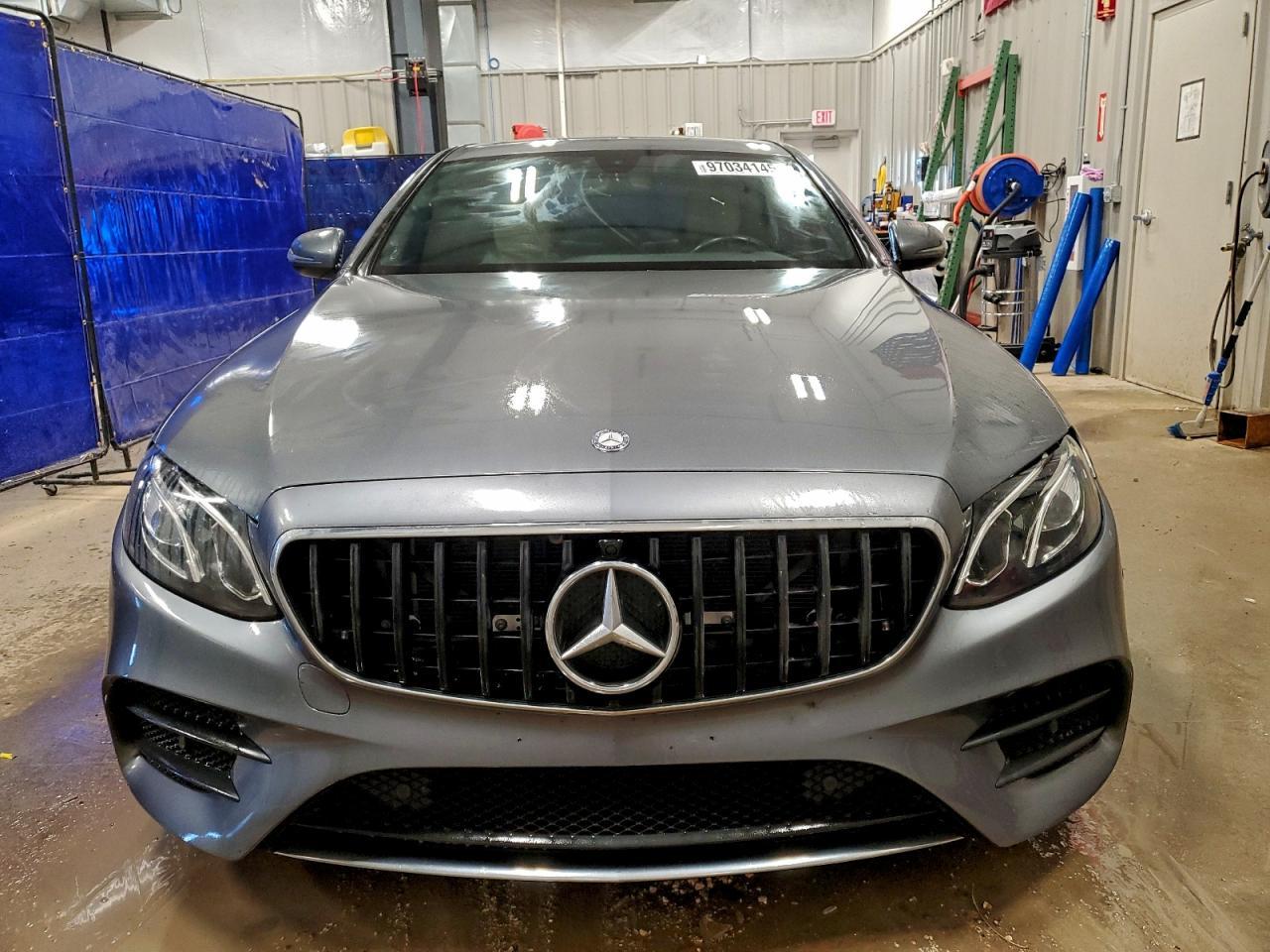 2017 MERCEDES-BENZ E-Class