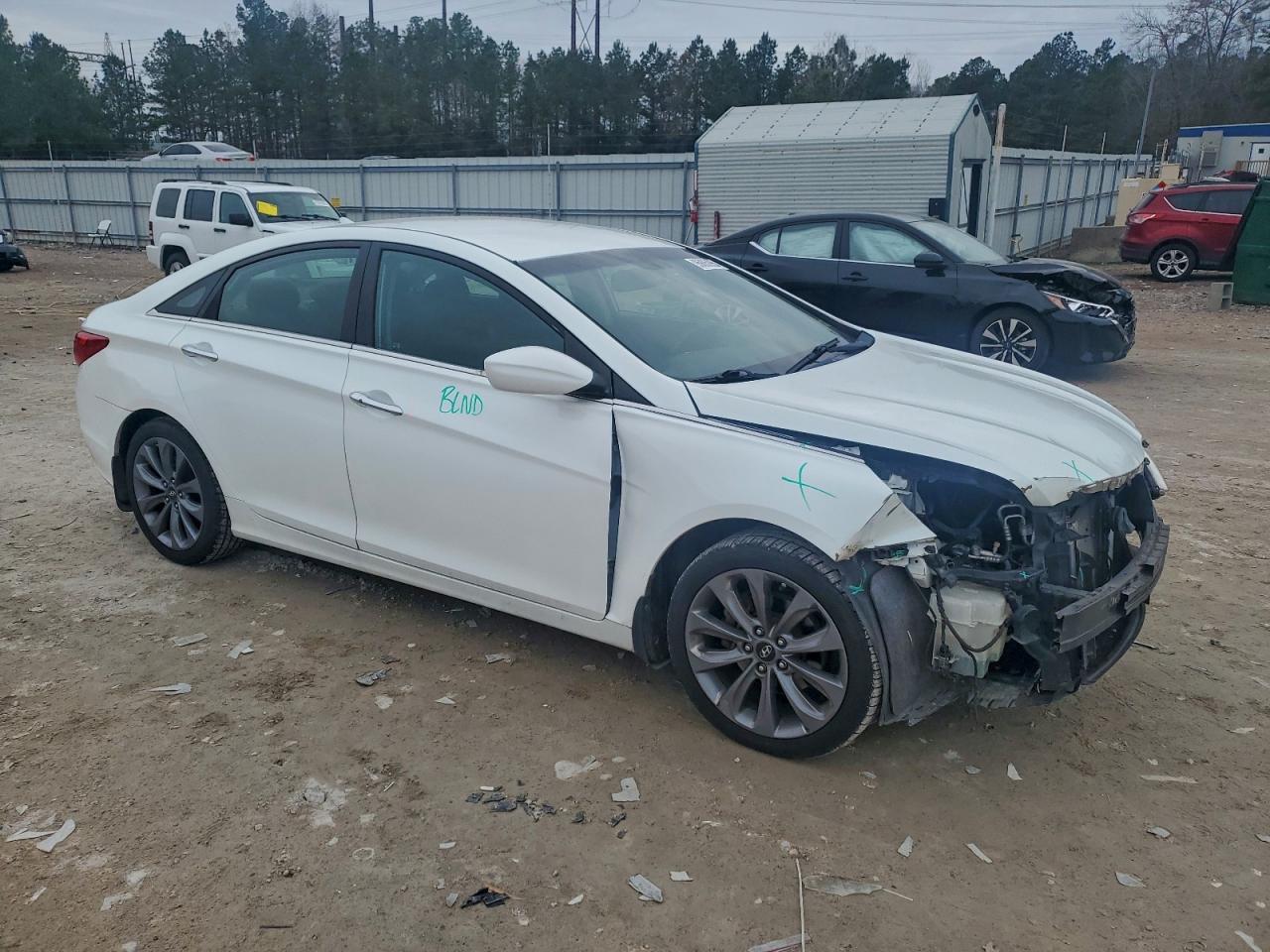 2011 HYUNDAI SONATA