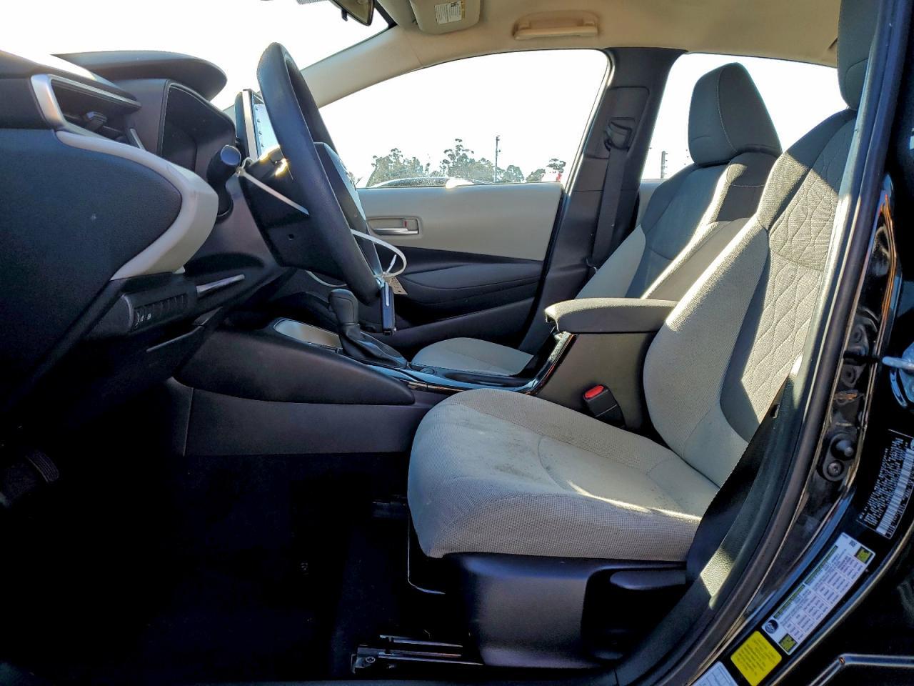 2021 TOYOTA COROLLA