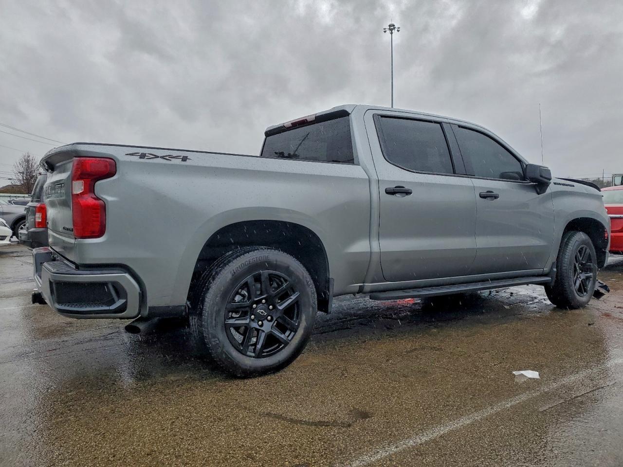 2025 CHEVROLET Silverado
