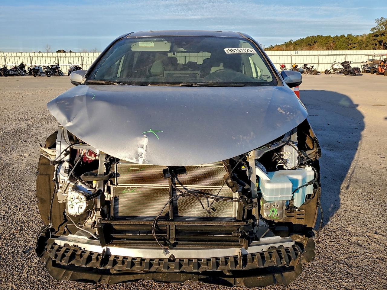 2025 TOYOTA SIENNA