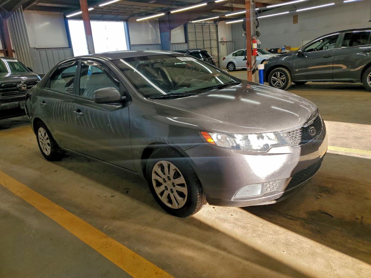 2013 KIA FORTE