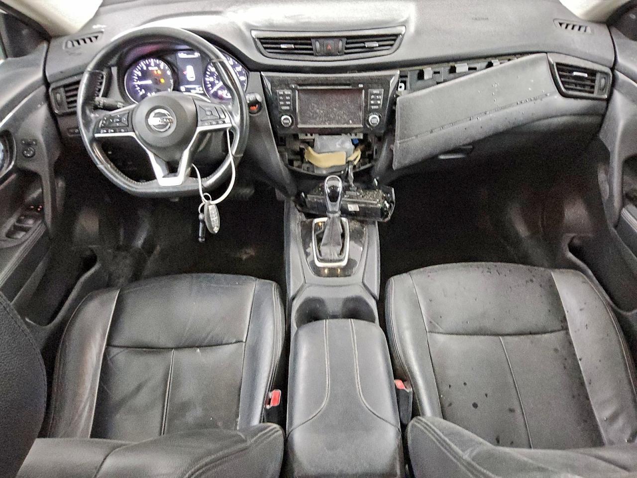 2017 NISSAN ROGUE