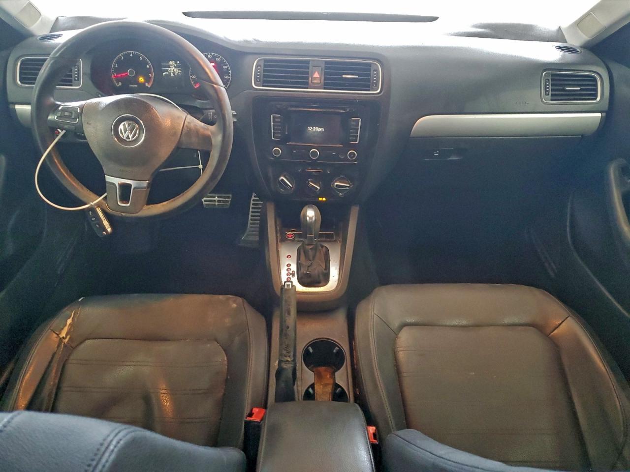 2011 VOLKSWAGEN JETTA