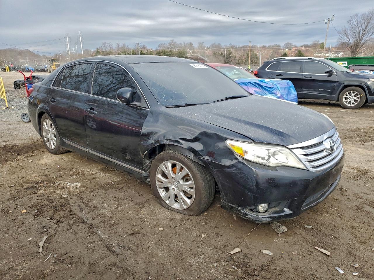 2011 TOYOTA Avalon