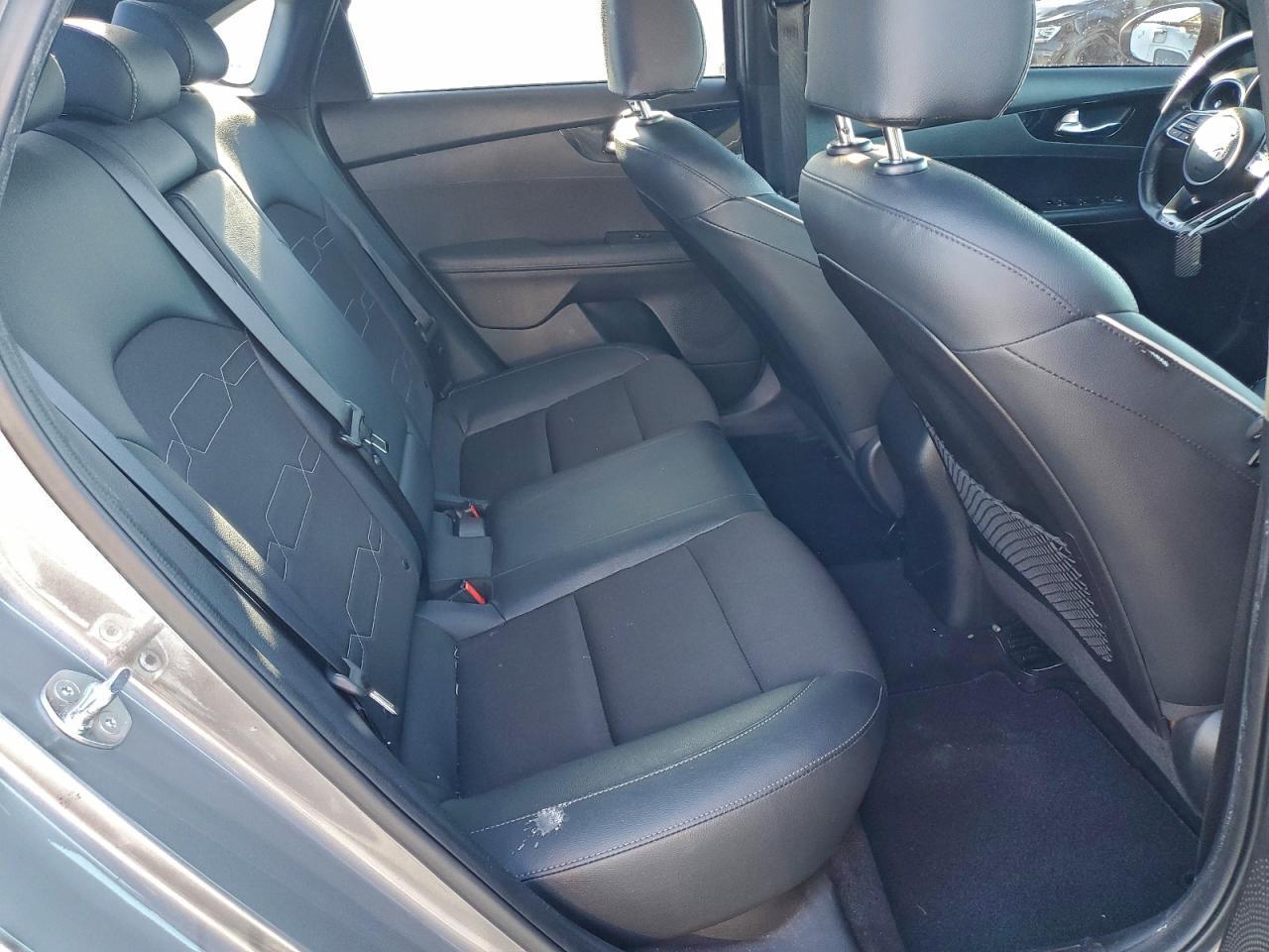 2023 KIA FORTE