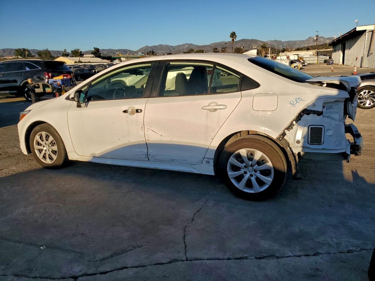 2023 TOYOTA COROLLA
