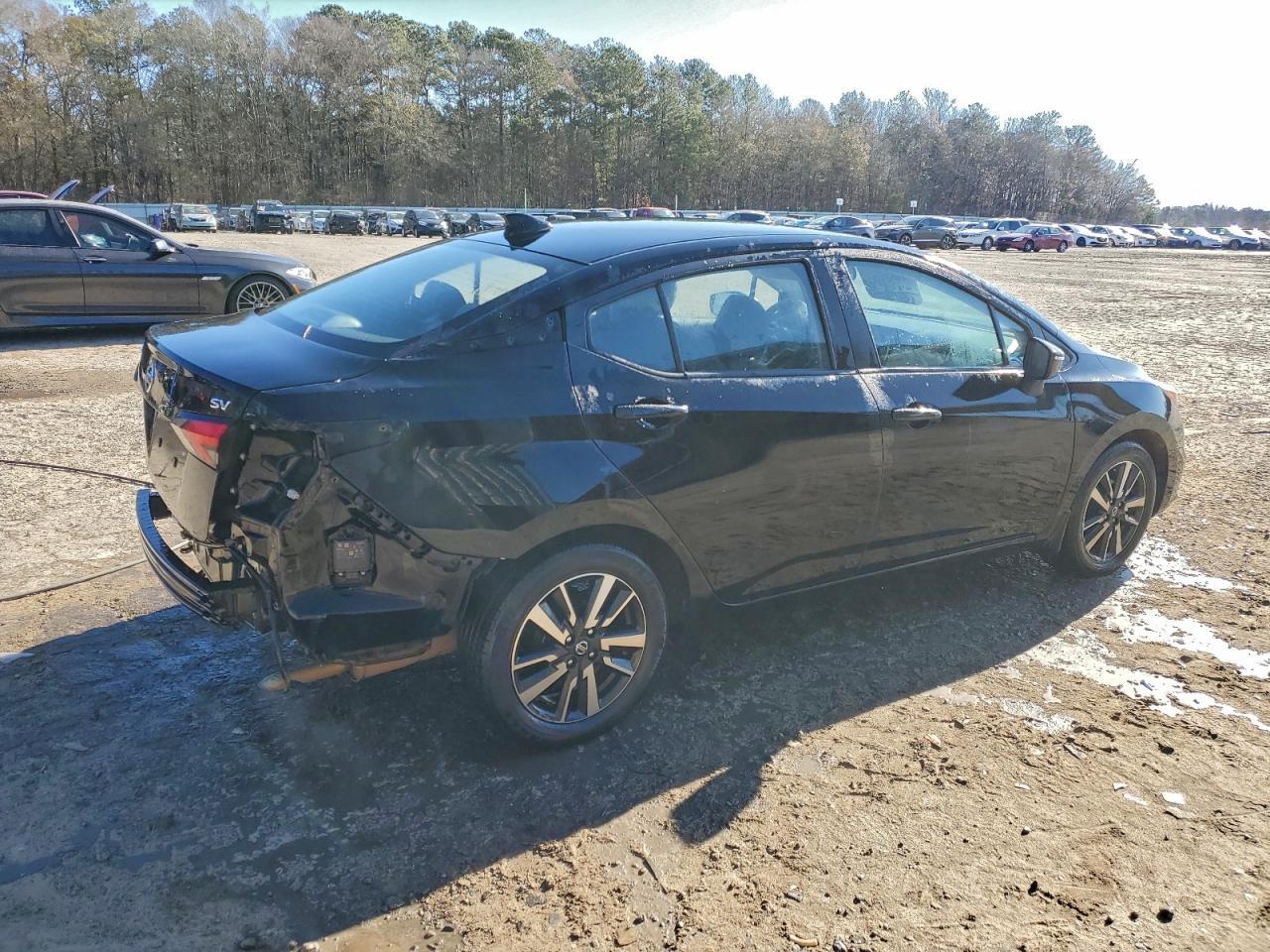 2021 NISSAN VERSA