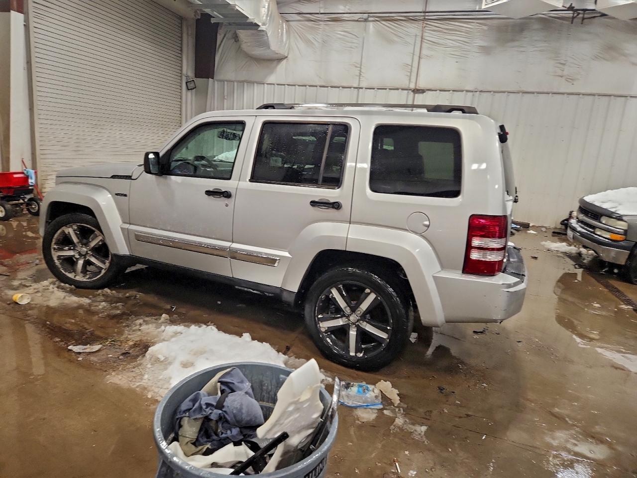 2011 JEEP Liberty