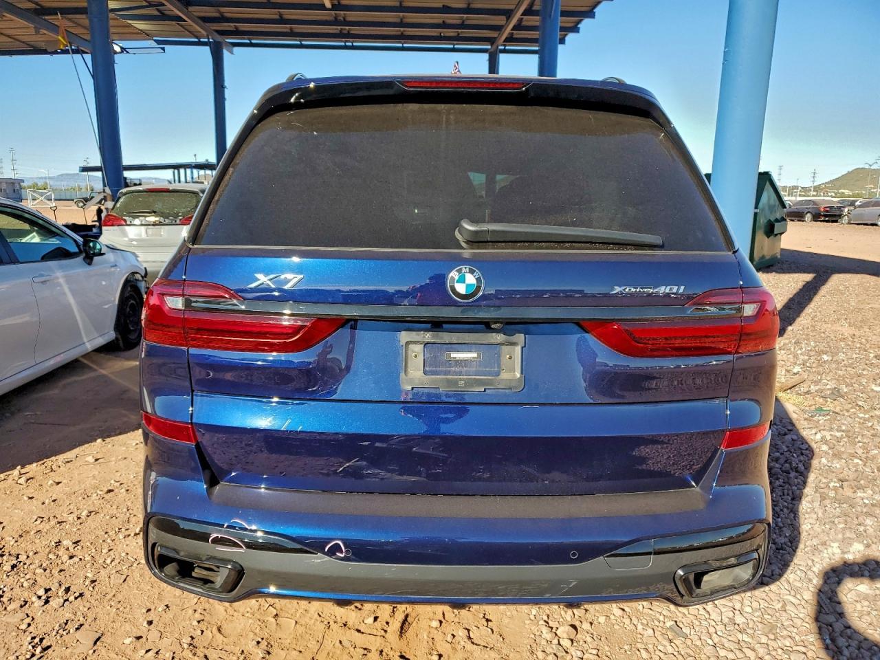 2022 BMW X7