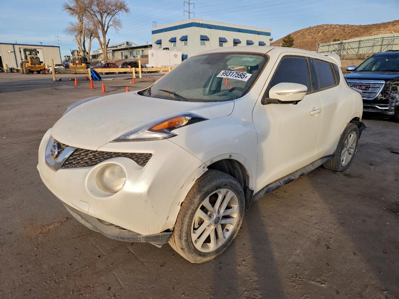 2015 NISSAN Juke