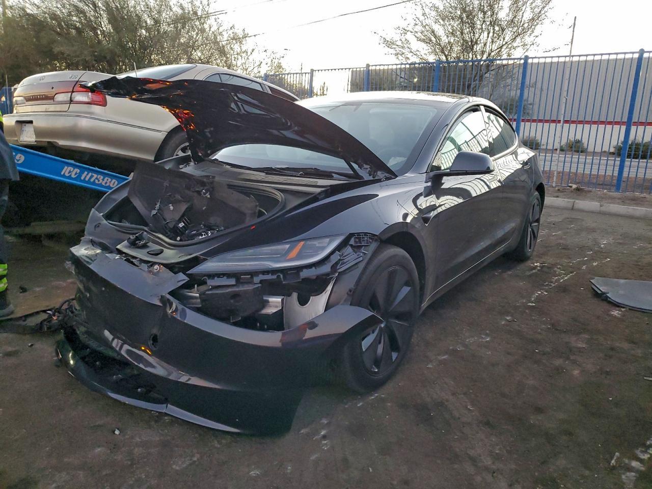2025 TESLA MODEL 3