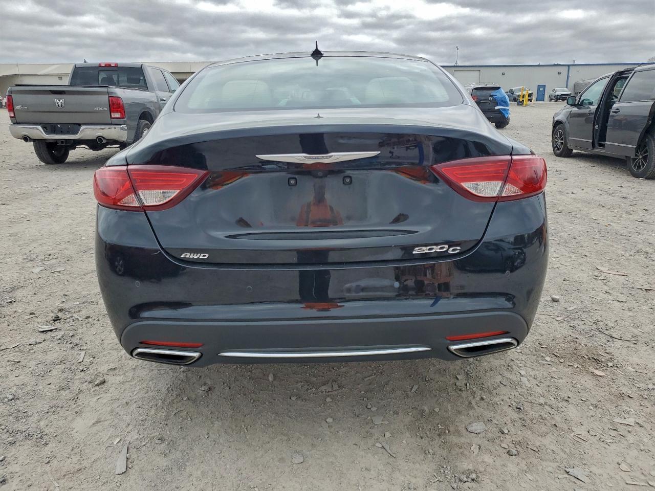 2015 CHRYSLER 200