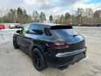 2016 PORSCHE Macan
