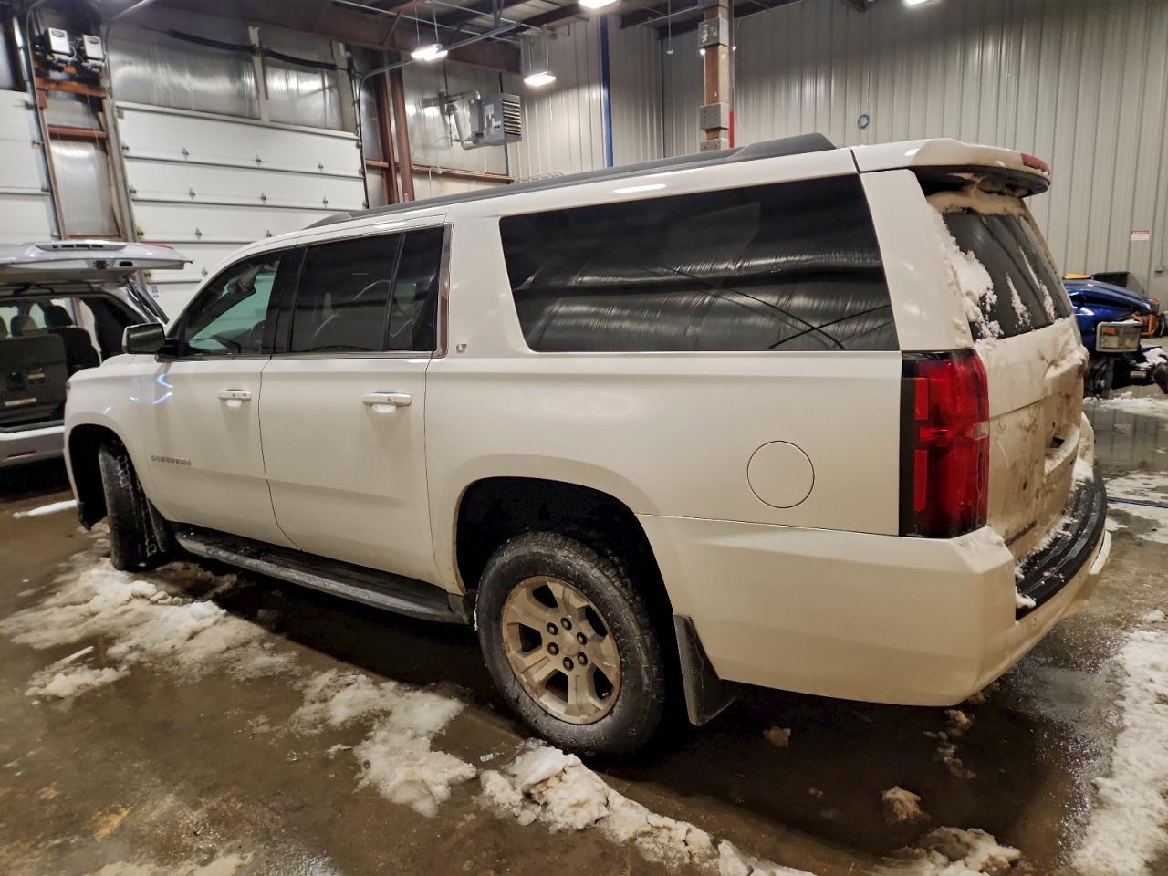 2015 CHEVROLET Suburban