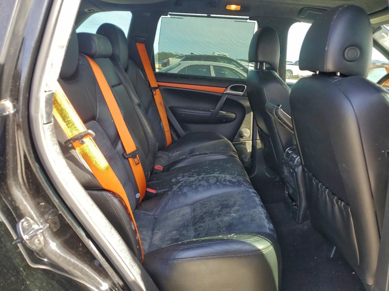 2010 PORSCHE CAYENNE