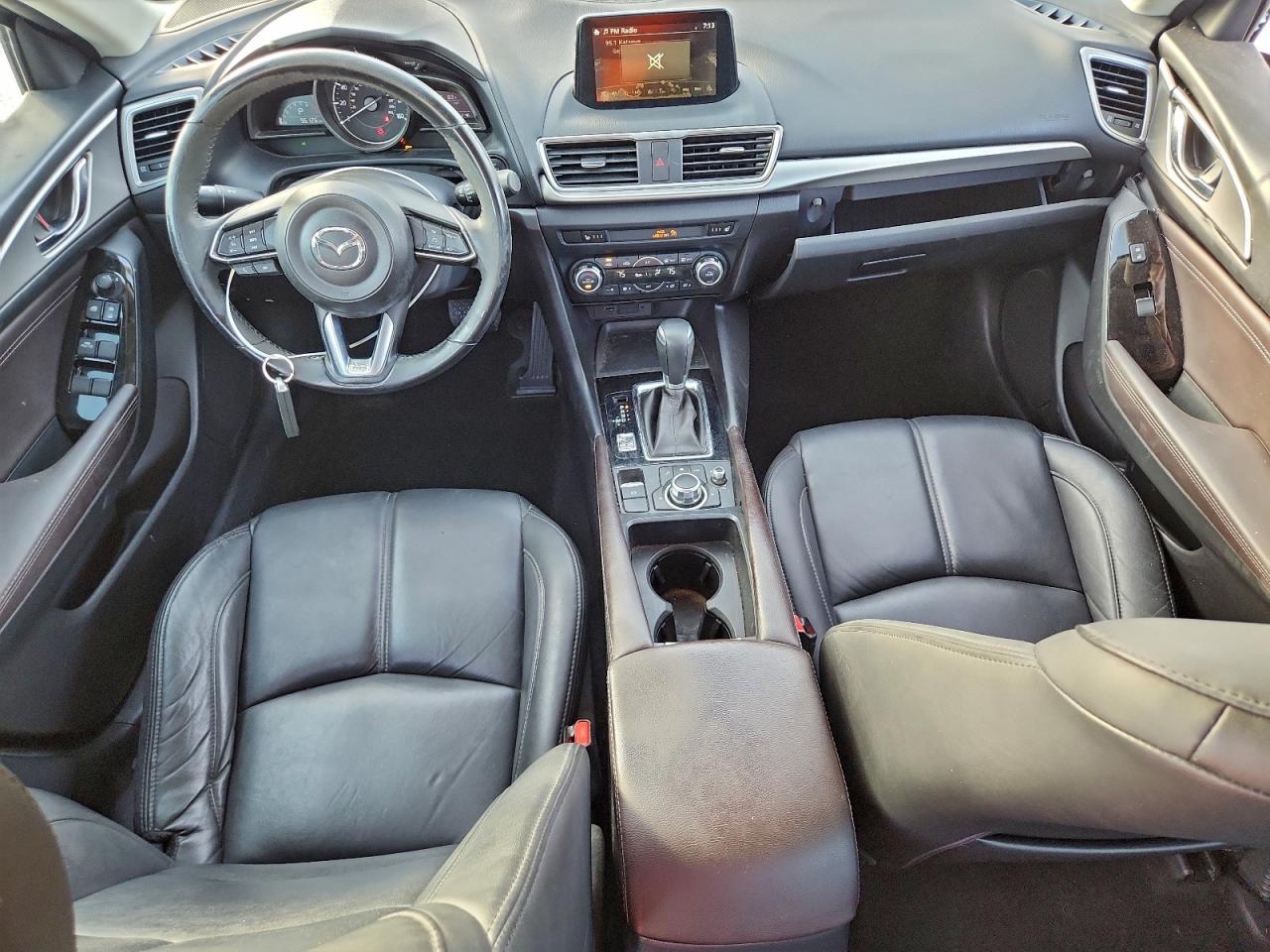 2018 MAZDA 3