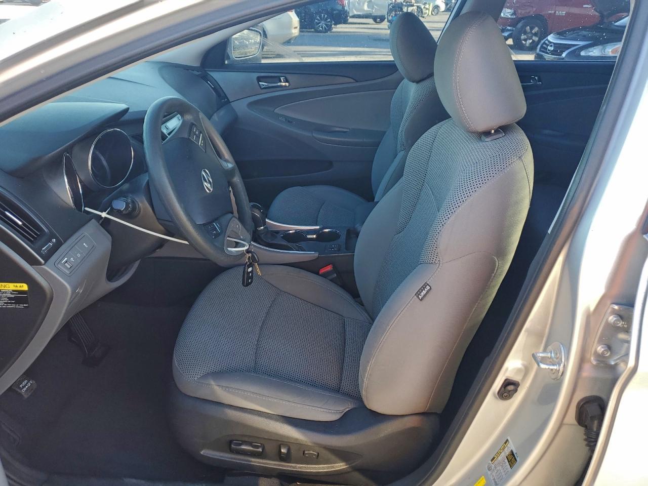 2013 HYUNDAI SONATA