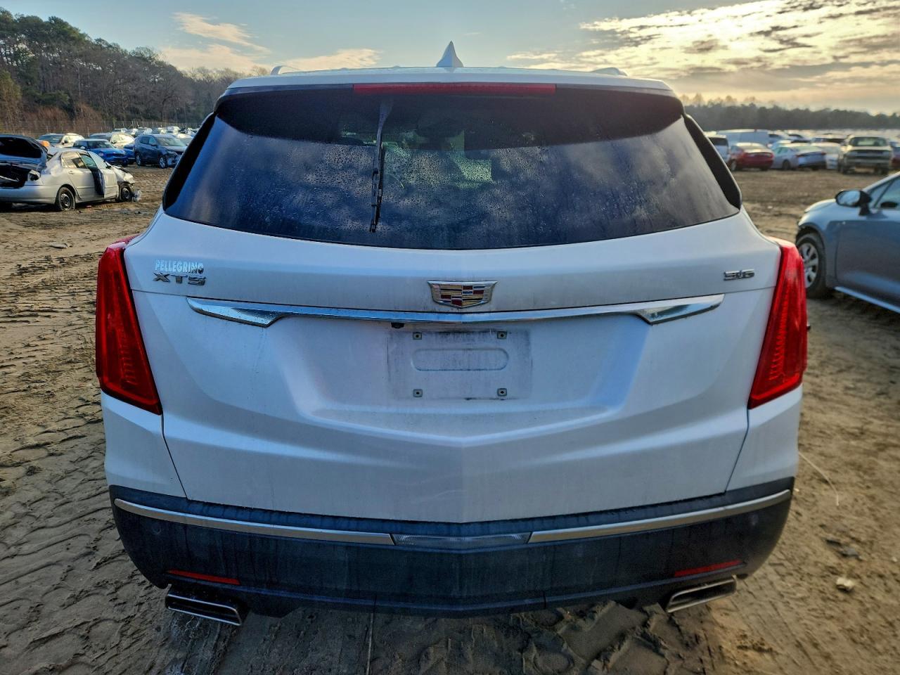 2017 CADILLAC XT5