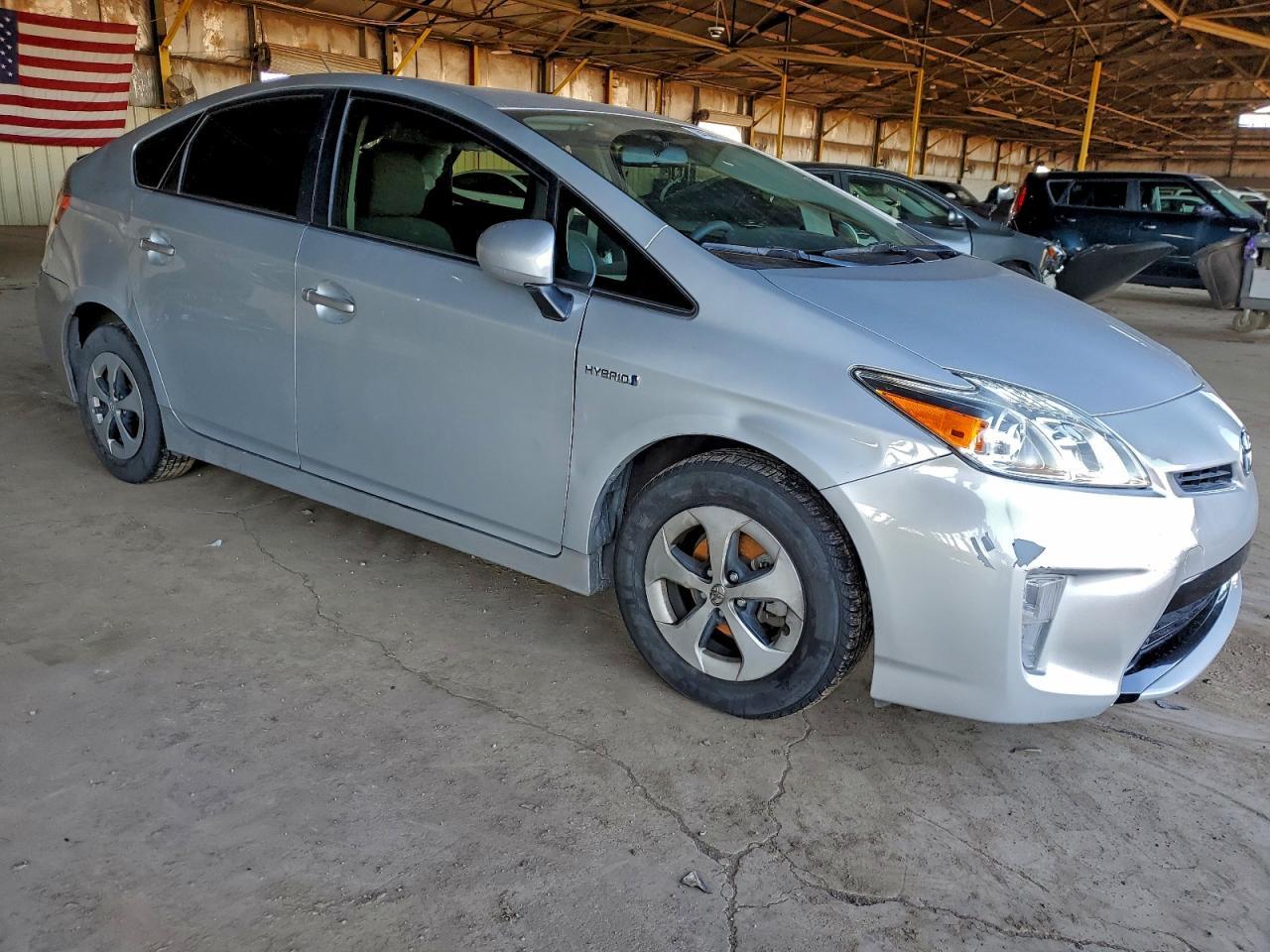 2015 TOYOTA PRIUS