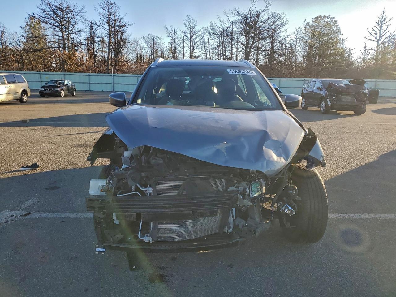 2019 NISSAN KICKS