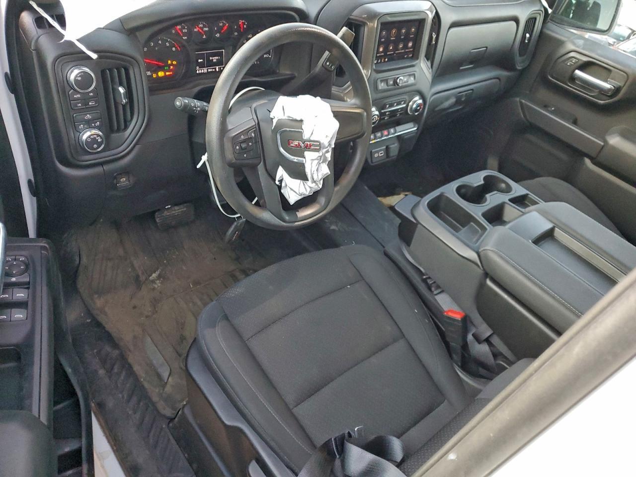 2025 GMC Sierra