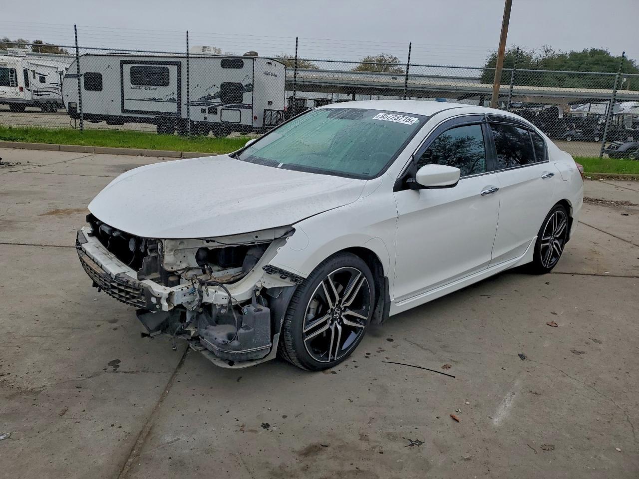 2017 HONDA ACCORD
