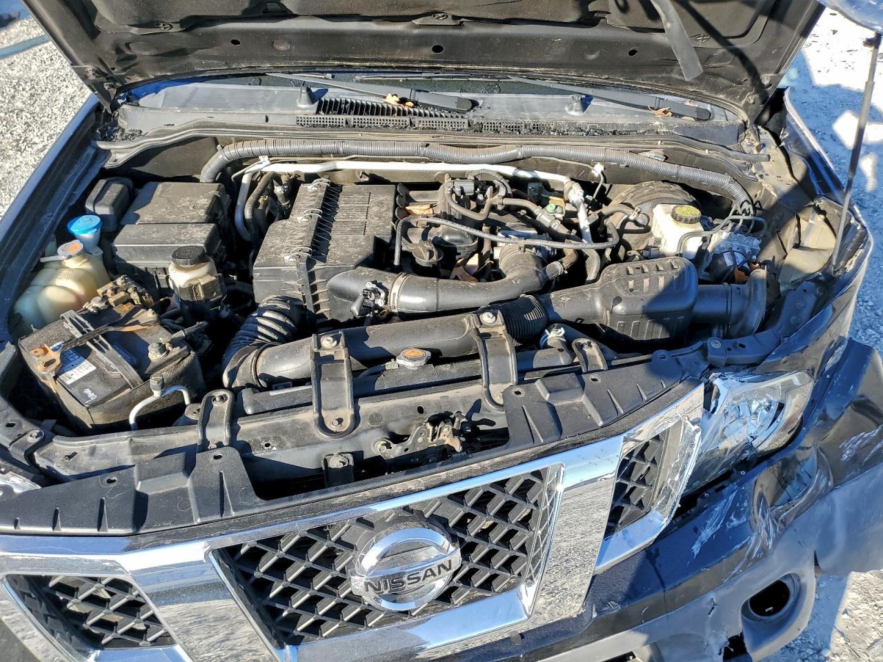 2015 NISSAN Frontier