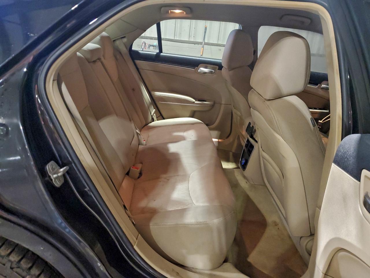 2012 CHRYSLER 300