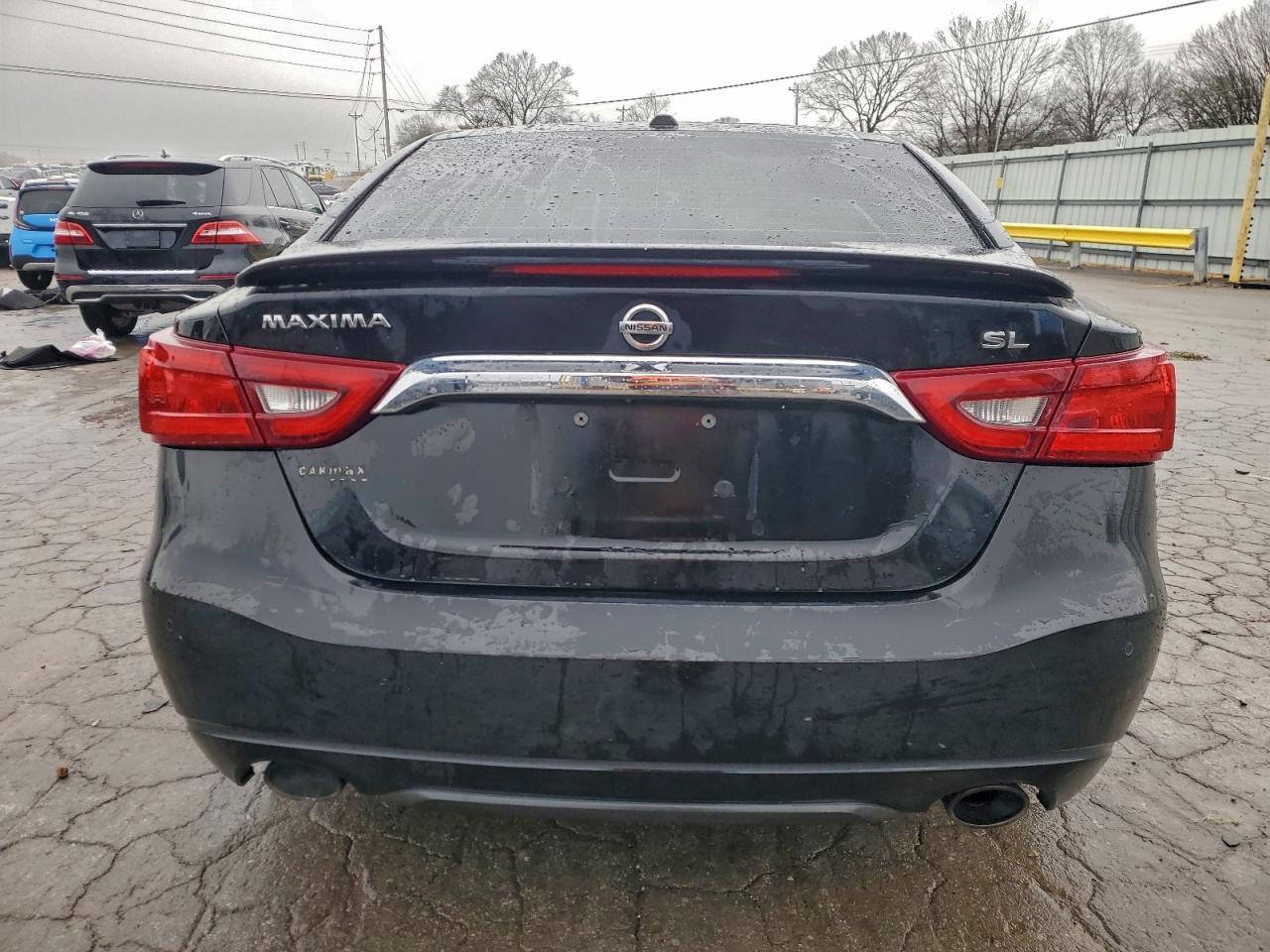 2017 NISSAN Maxima