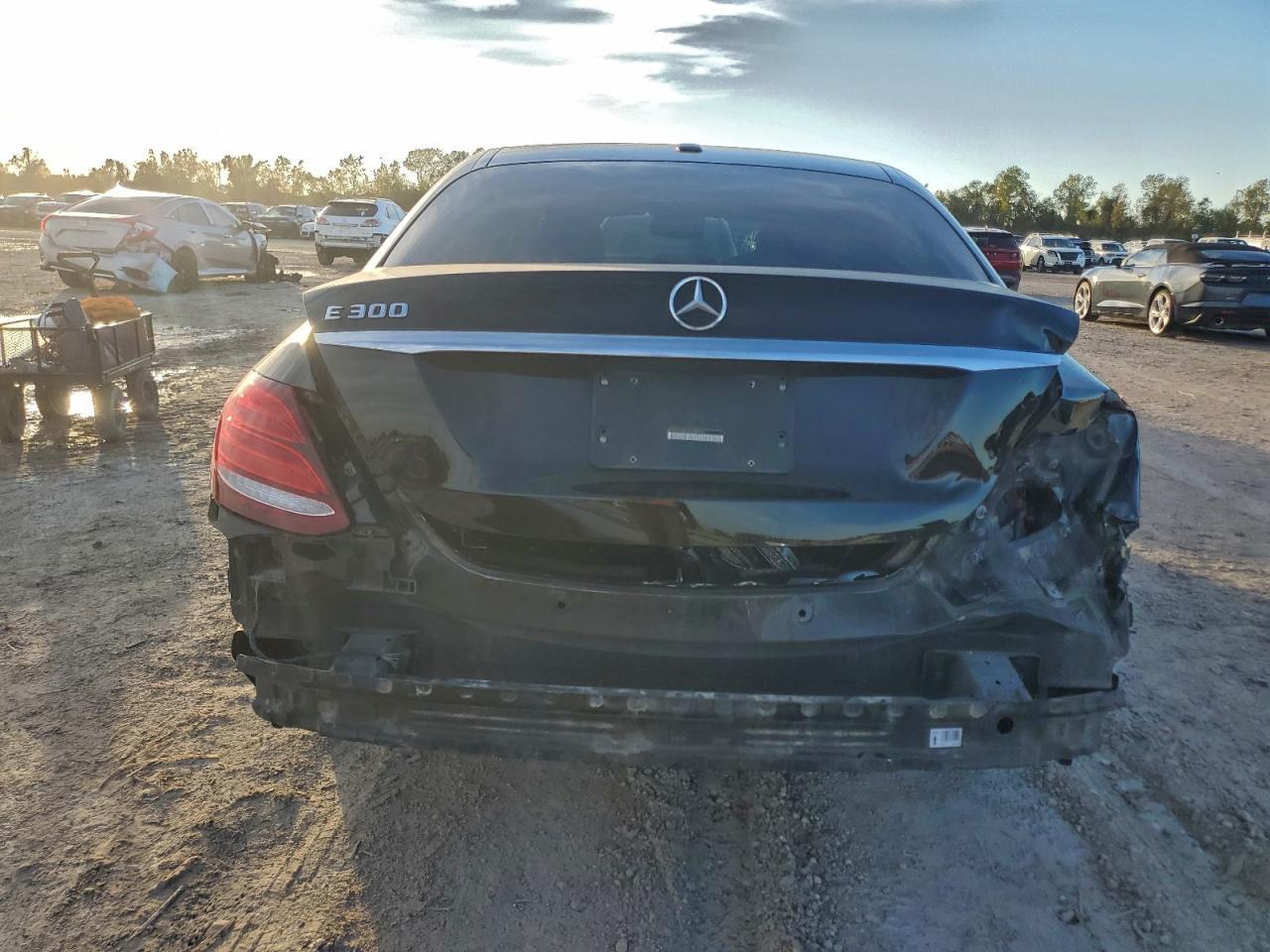 2017 MERCEDES-BENZ E-Class