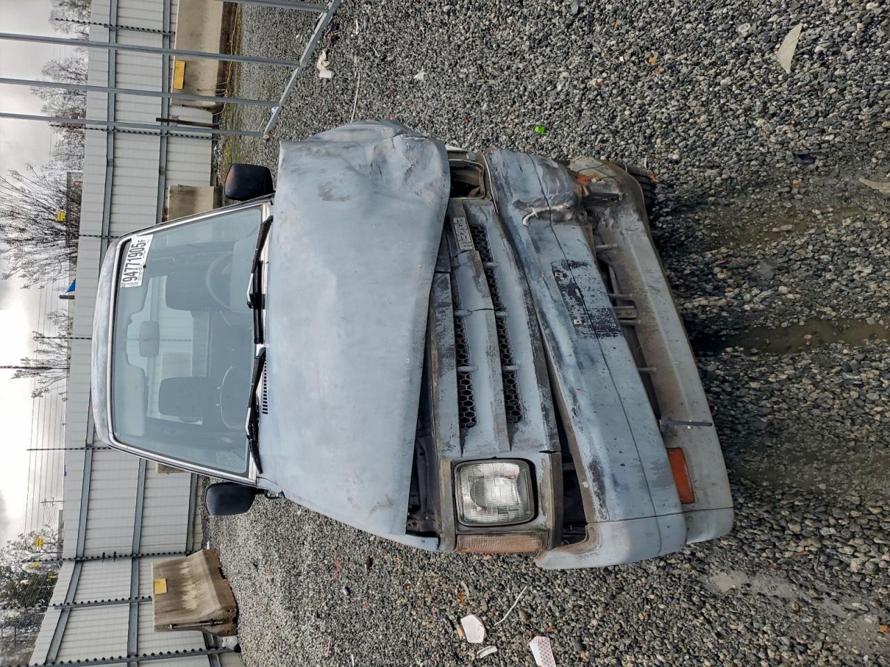 1987 MAZDA B2000