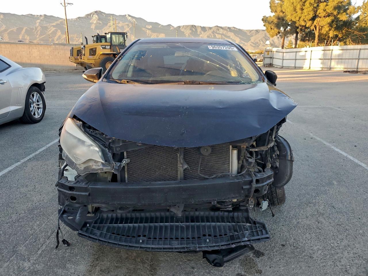 2015 TOYOTA COROLLA