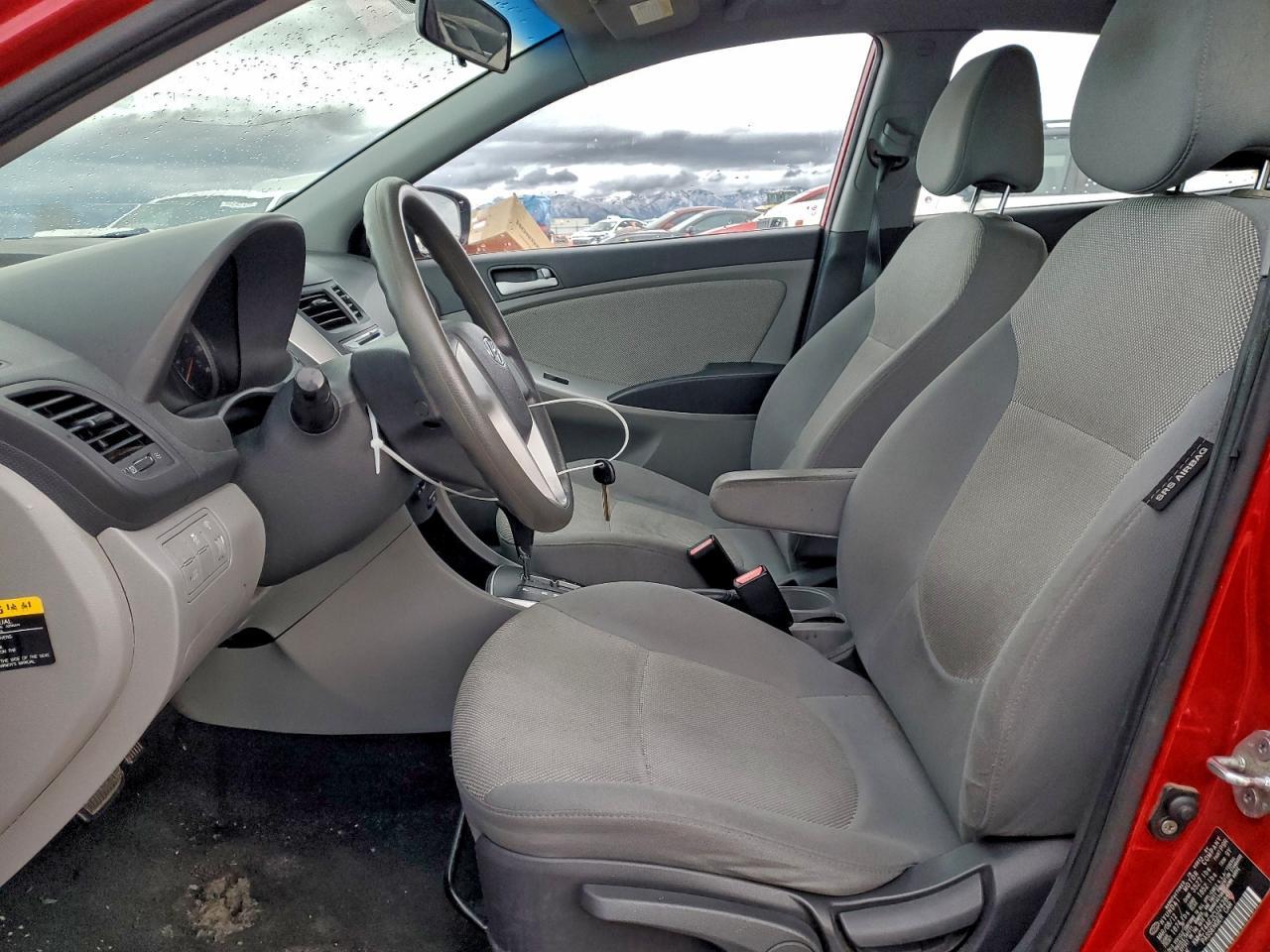 2012 HYUNDAI ACCENT