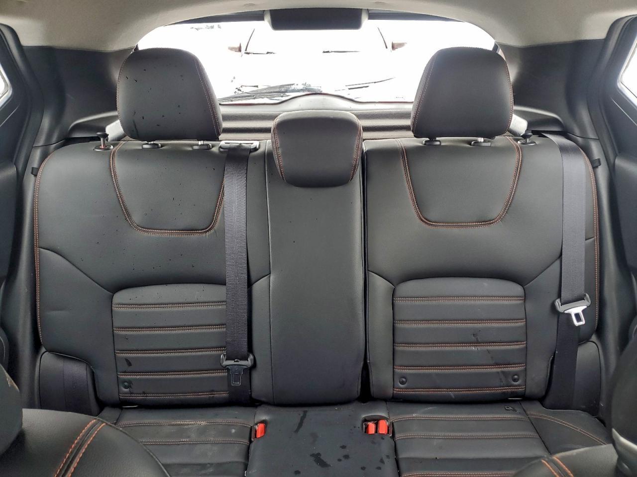 2019 NISSAN KICKS