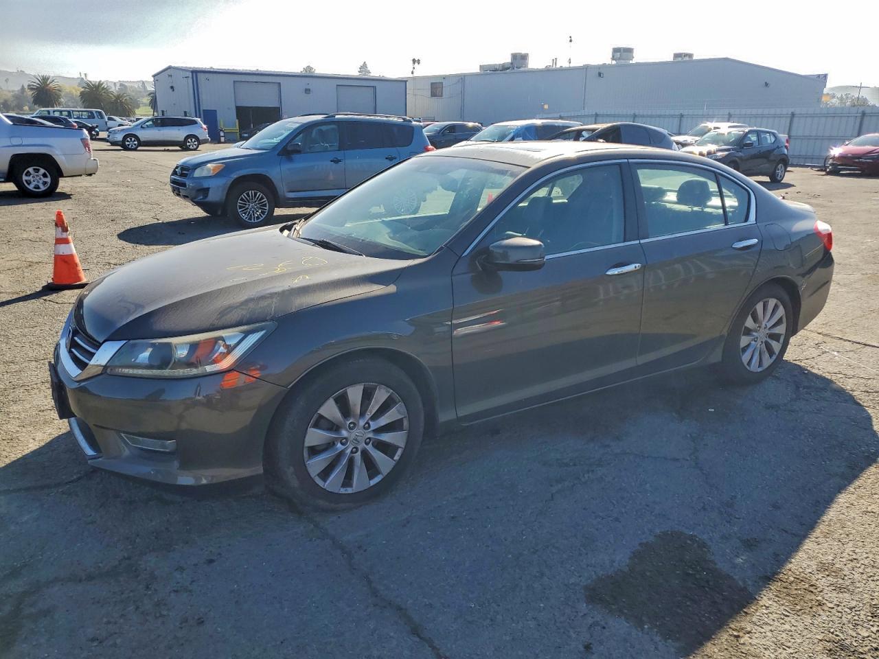 2013 HONDA ACCORD