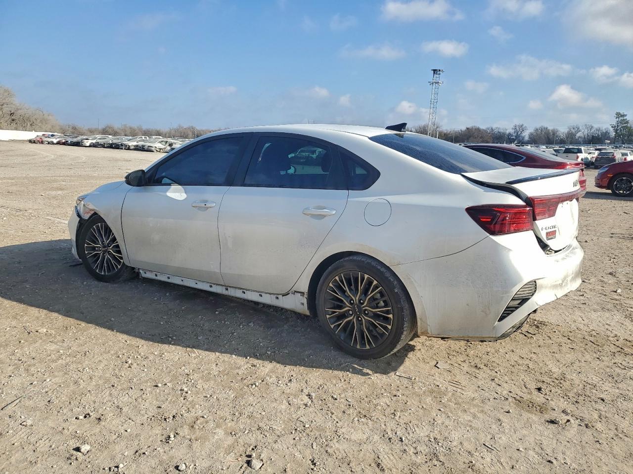 2022 KIA FORTE