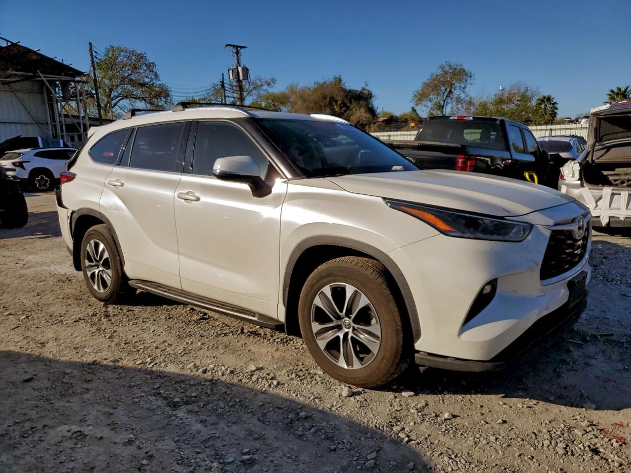 2021 TOYOTA HIGHLANDER