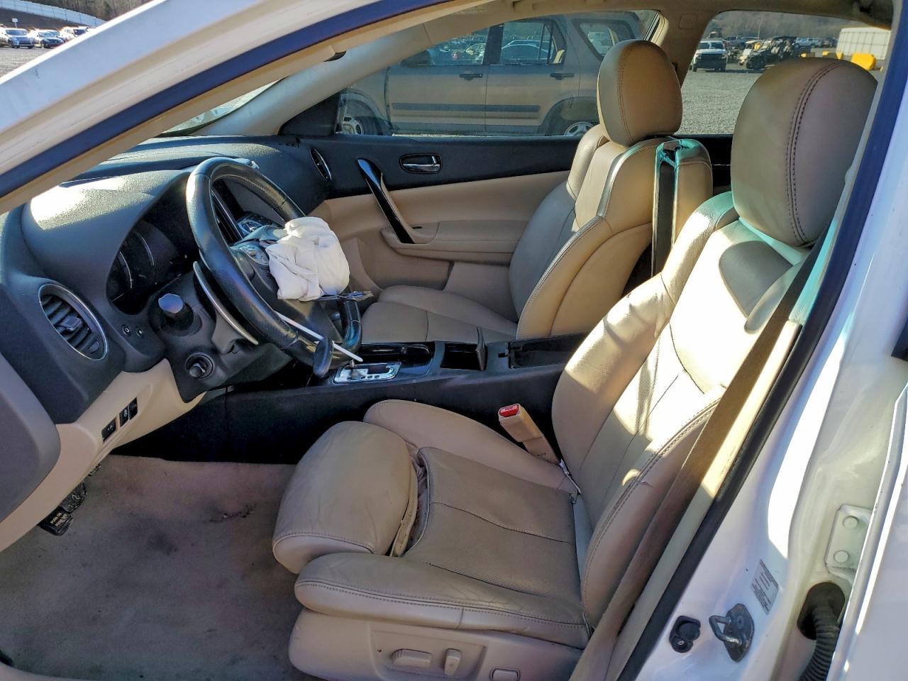2012 NISSAN Maxima