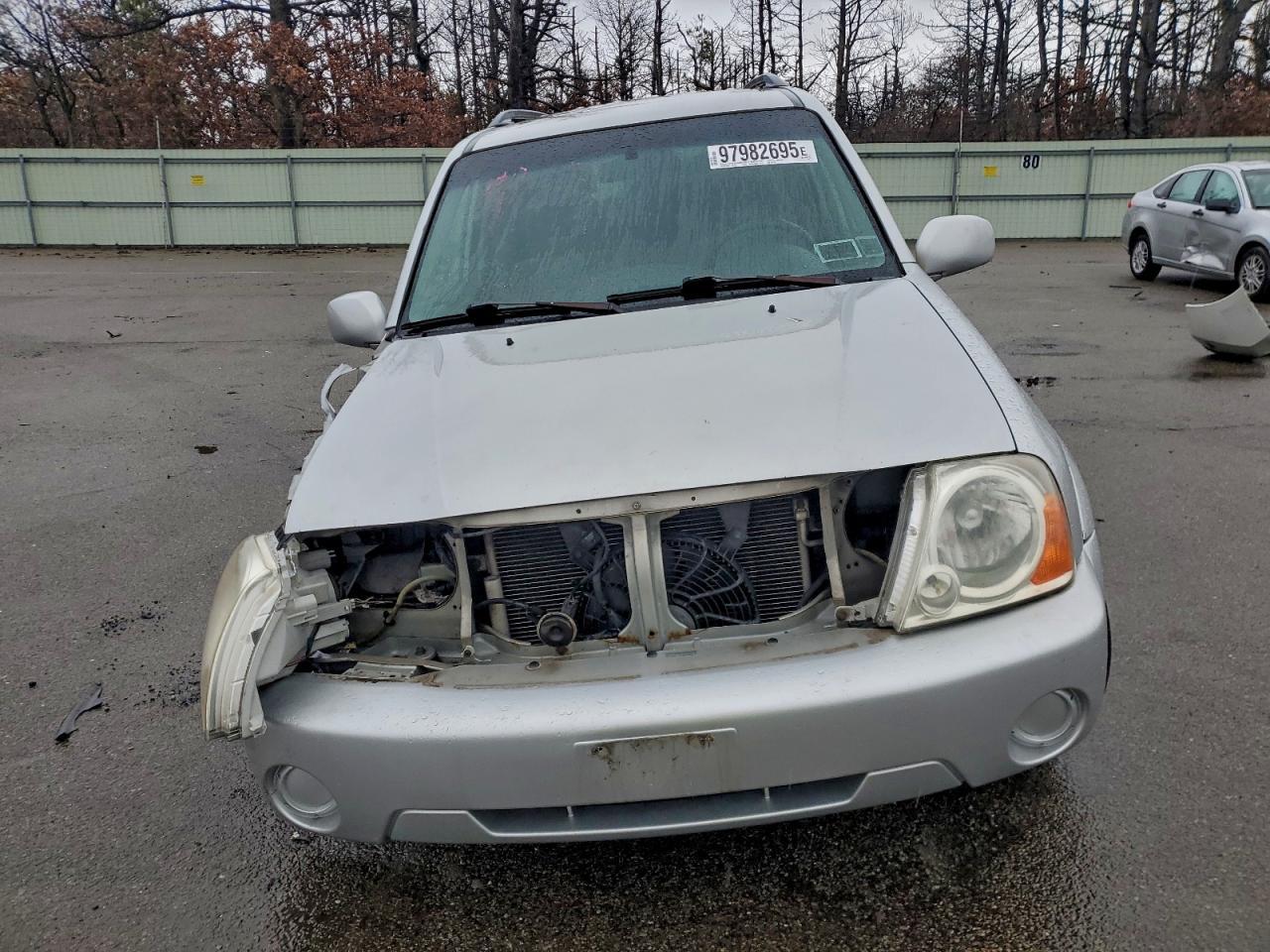 2005 SUZUKI Xl-7