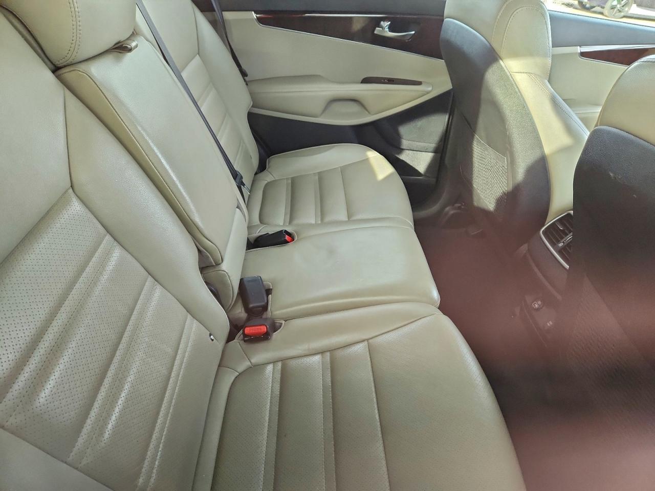 2017 KIA SORENTO