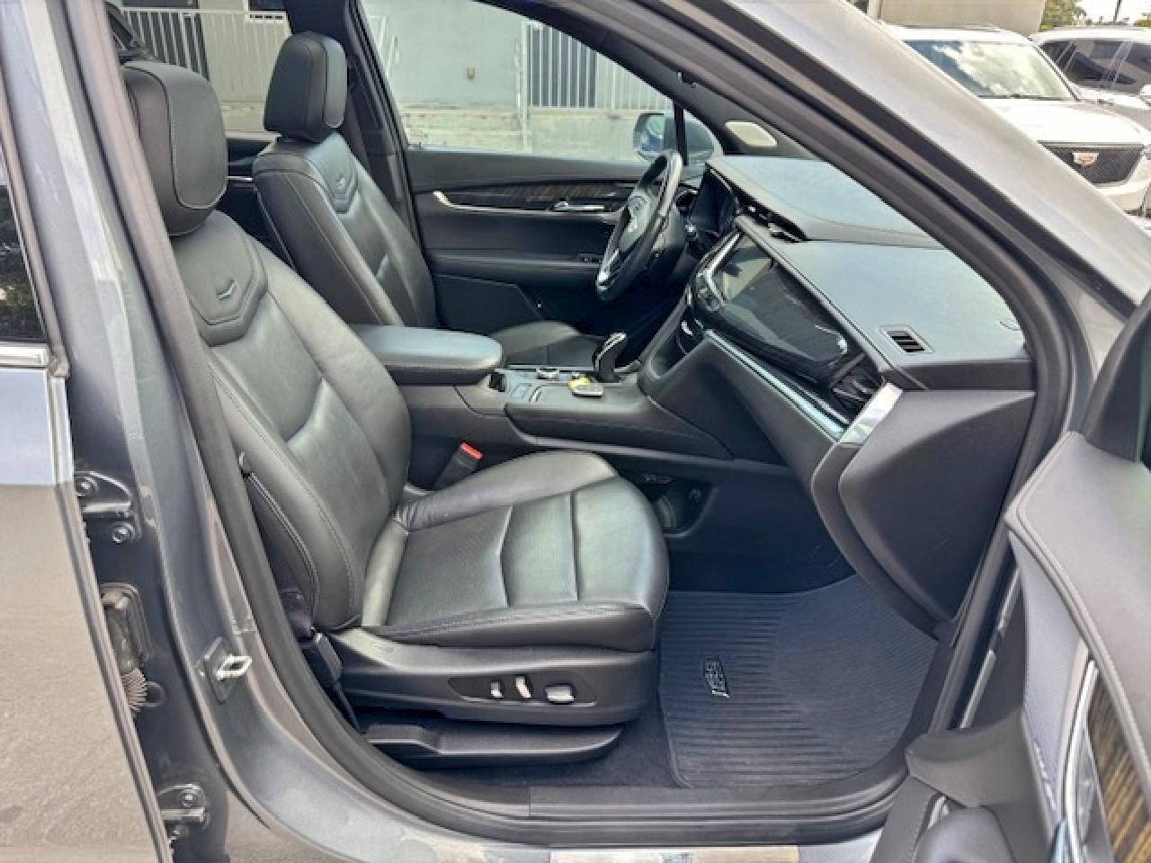 2020 CADILLAC XT6