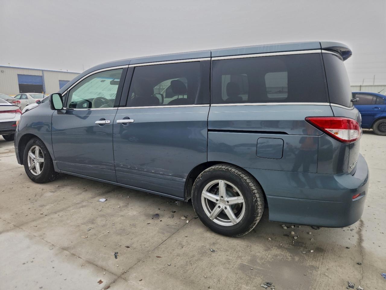 2011 NISSAN Quest