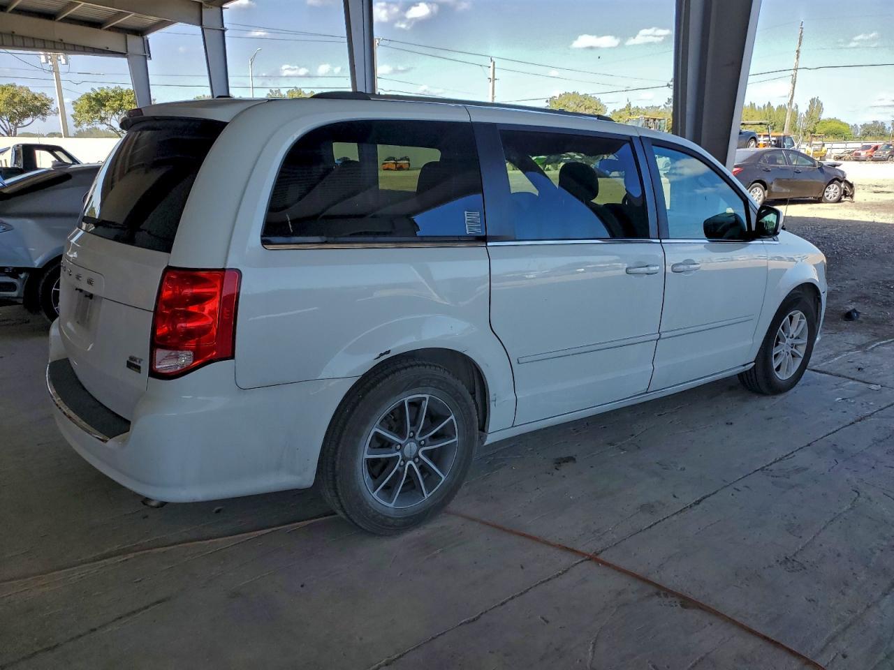 2017 DODGE GRAND CARAVAN