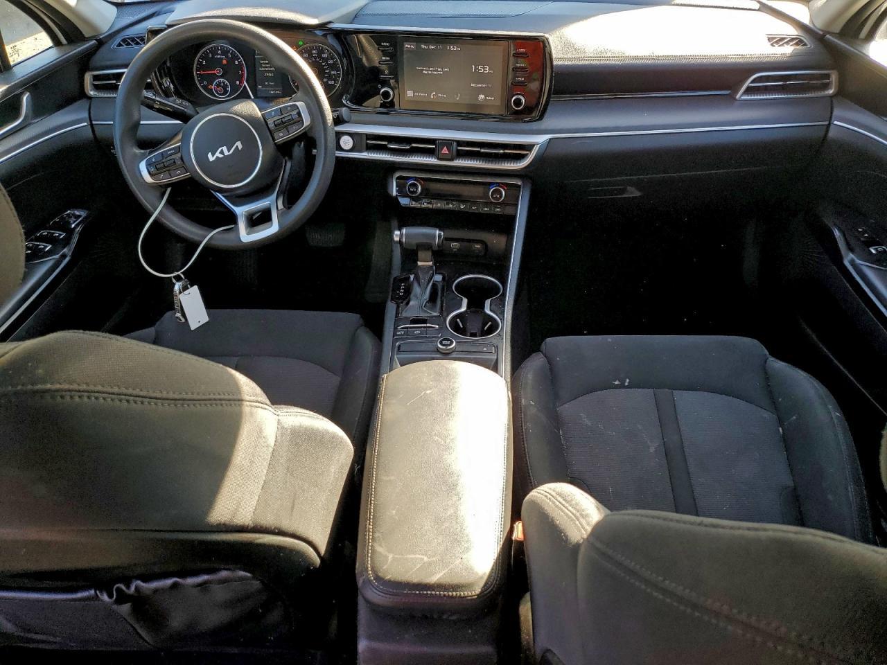 2022 KIA K5