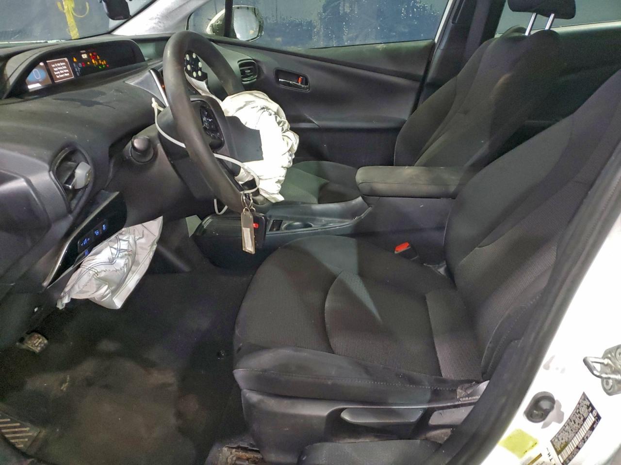 2022 TOYOTA PRIUS