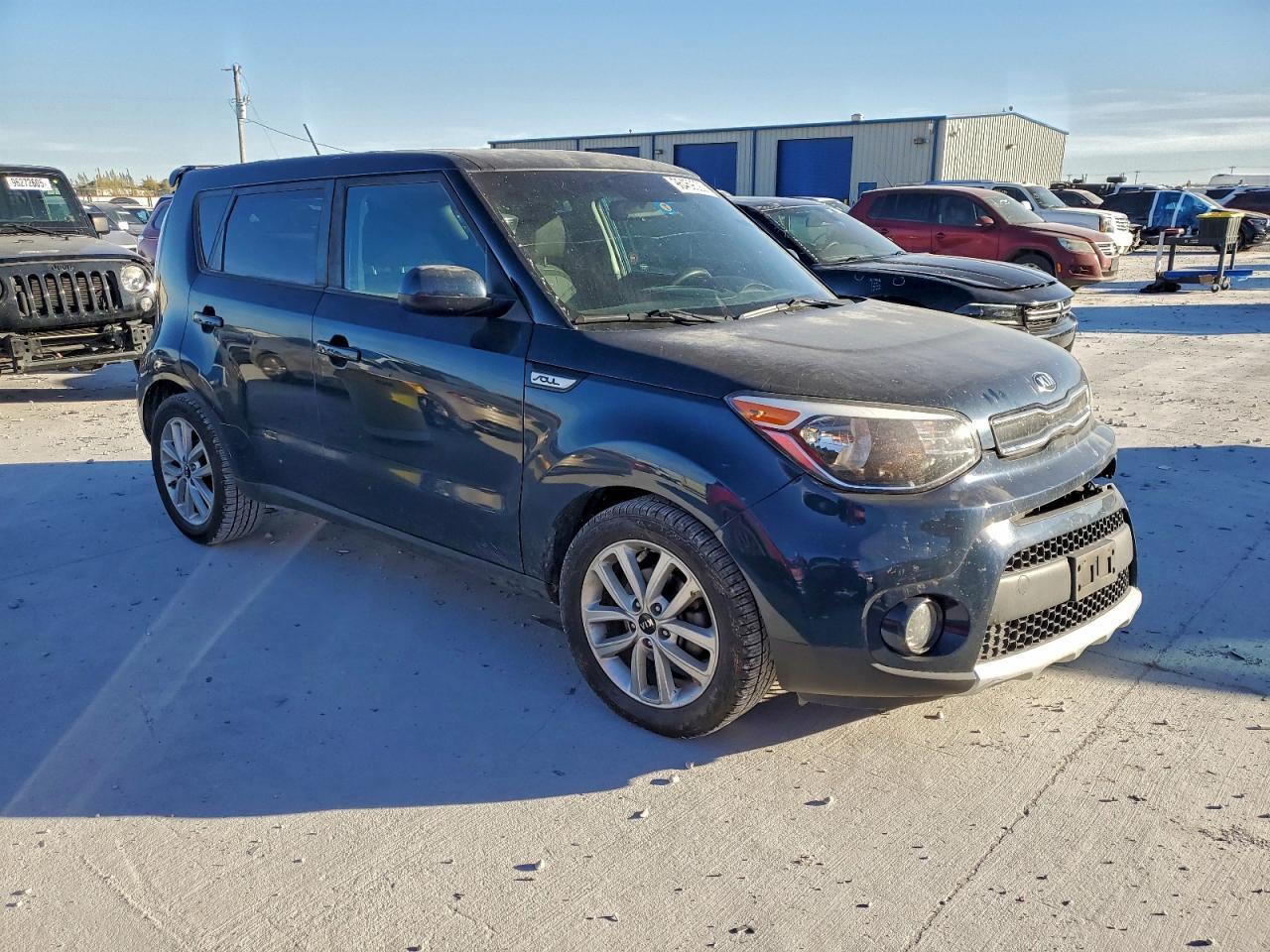 2017 KIA SOUL