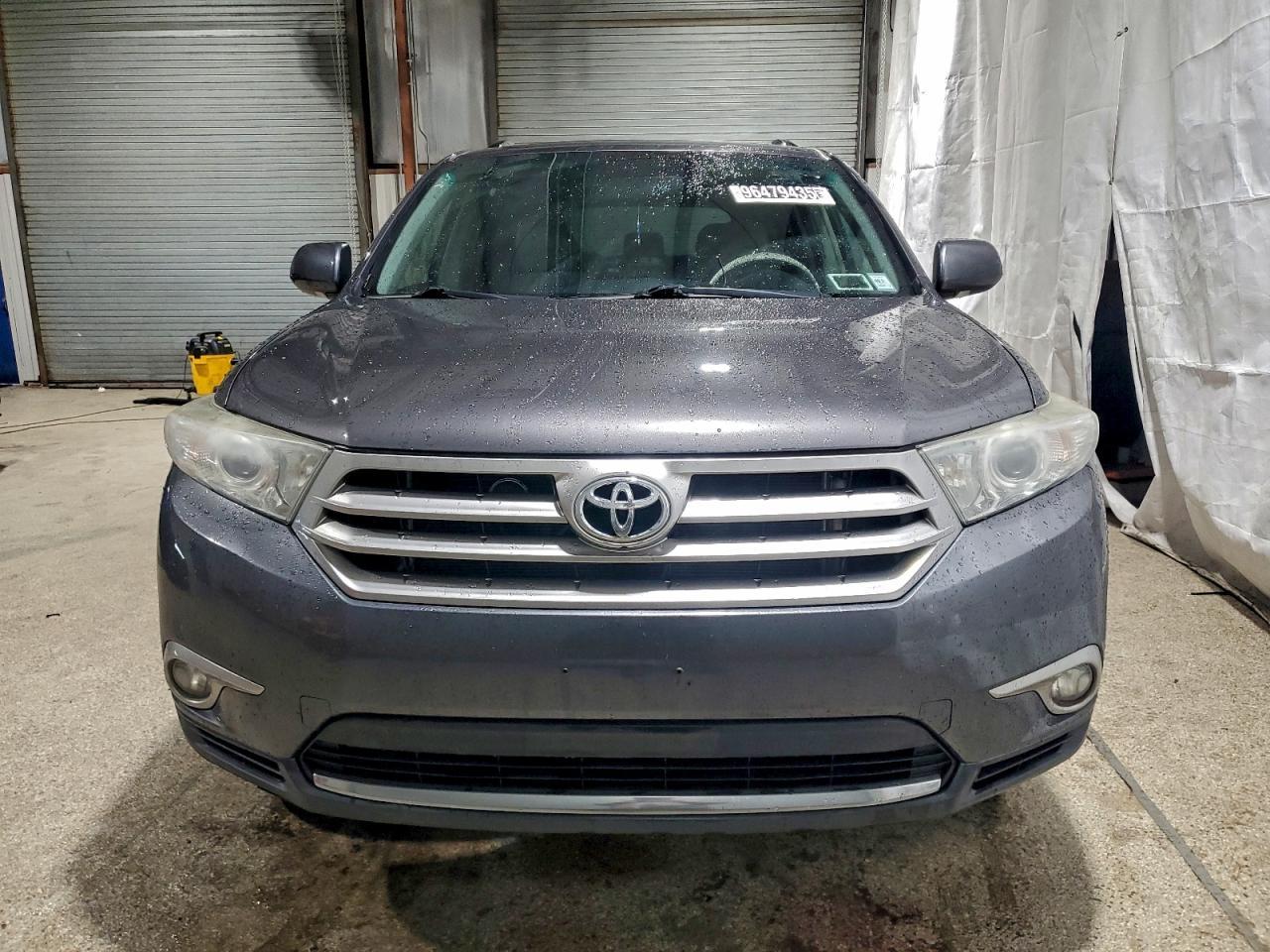 2013 TOYOTA HIGHLANDER