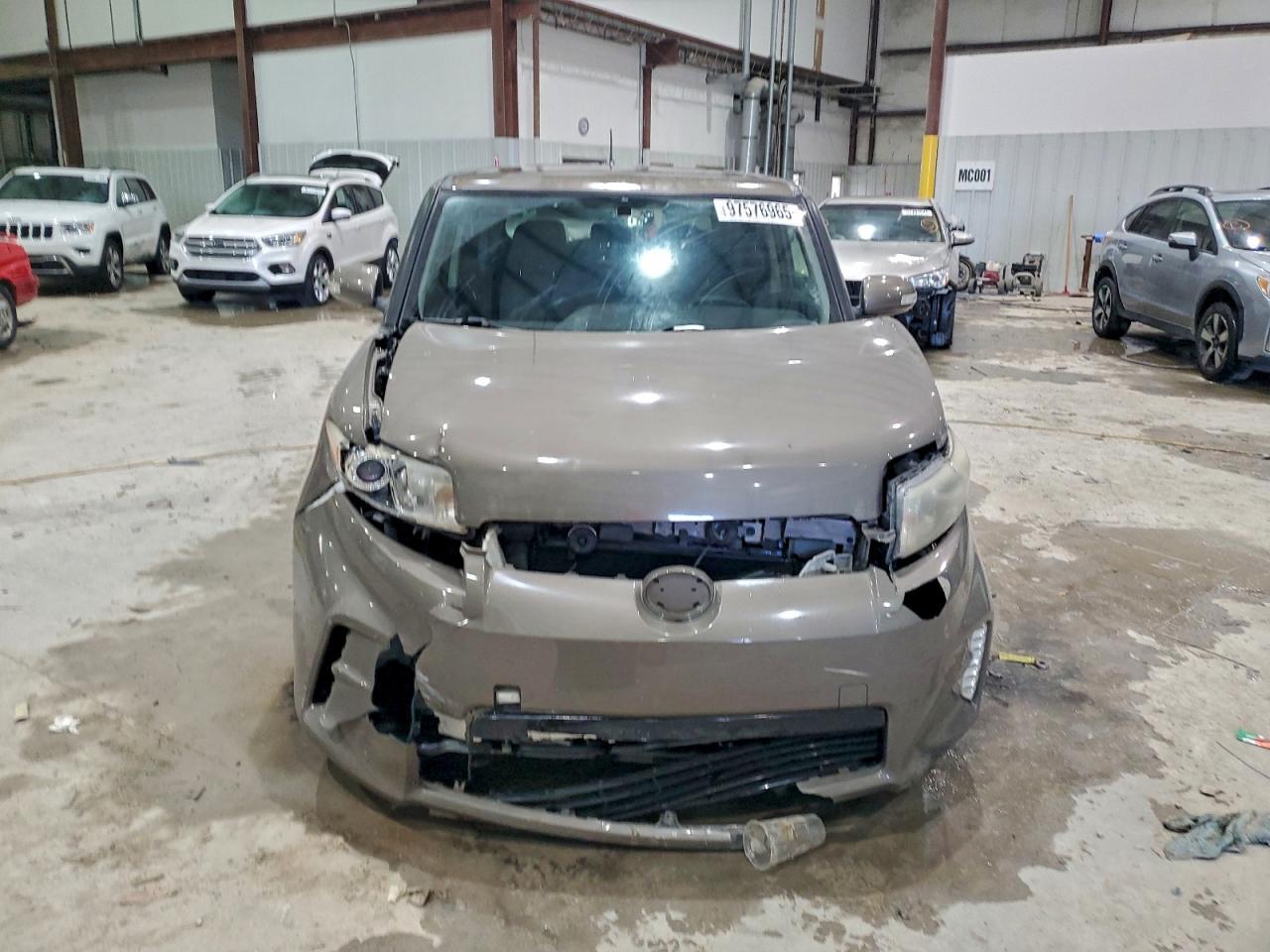2013 SCION xB