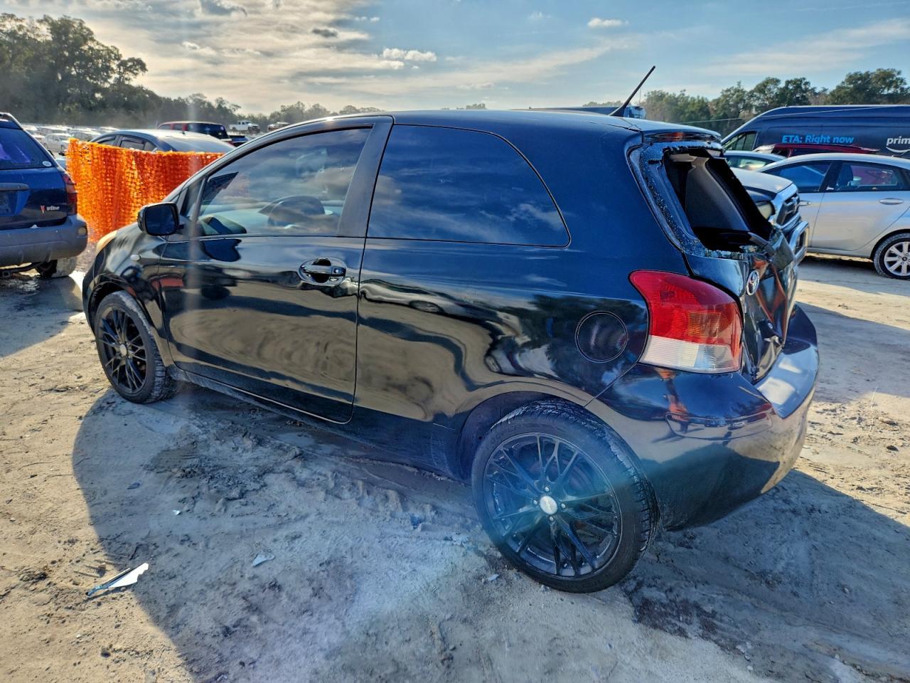 2011 TOYOTA YARIS